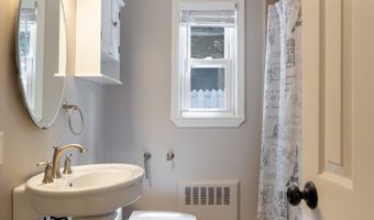 6 French St, Bristol, CT 06010