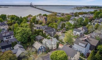 74 Third St, Newport, RI 02840