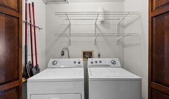 760 Woodside Trails Dr 203, Ballwin, MO 63021