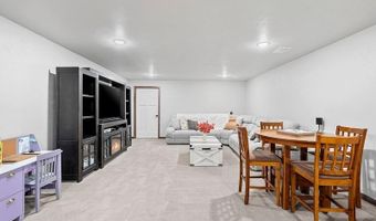 2875 E TURQUOISE Ln, Appleton, WI 54913