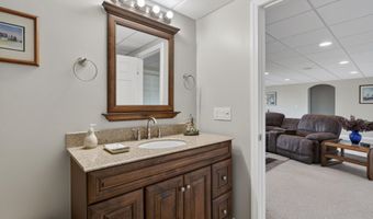 192 Depot Rd, Belgrade, ME 04917