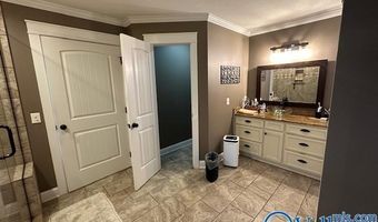2102 Kuykendall Rd, Albertville, AL 35951