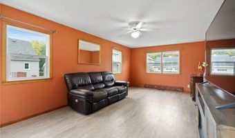 705 11th Ave NW, Austin, MN 55912