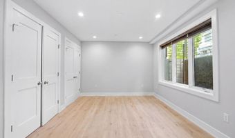 5305 CONNECTICUT Ave NW 2, Washington, DC 20015