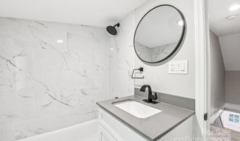 3209 Eastwood Dr, Charlotte, NC 28205