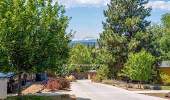 2044 NE Altura Dr, Bend, OR 97701