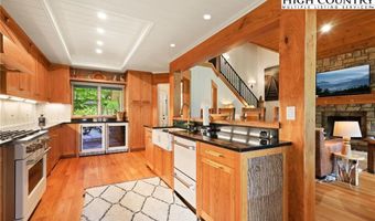 870 Clubhouse Dr A2, Banner Elk, NC 28604