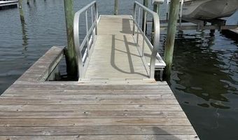 602 W Ft Macon Rd 132, Atlantic Beach, NC 28512