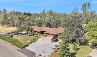 6710 Whispering Canyon Dr, Anderson, CA 96007