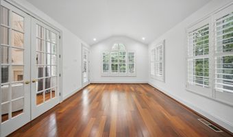 43582 OLD KINDERHOOK Dr, Ashburn, VA 20147