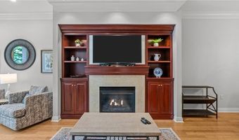 341 Thames St 103, Bristol, RI 02809