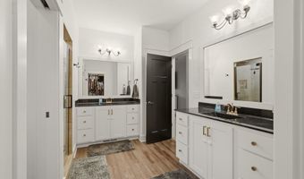 5587 Deer Hollow Rd, Auburn, IN 46706