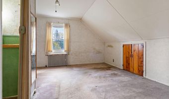 42 Collins Pl, Albany, NY 12208