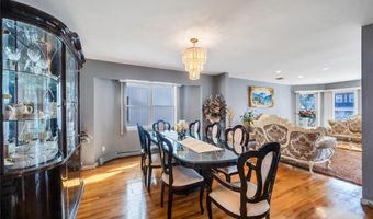 133 Wentworth Ave, Albertson, NY 11507