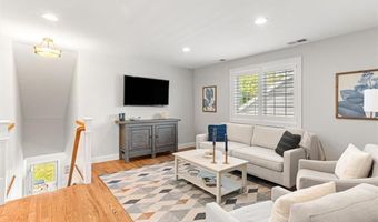 204 Wickford Ct 31, North Kingstown, RI 02852