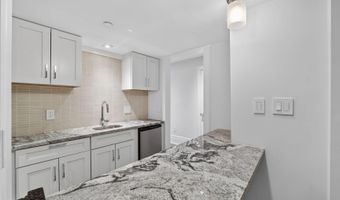 4964 ESKRIDGE Ter NW, Washington, DC 20016