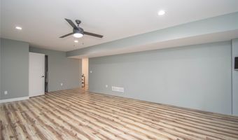 1131 Prairie St, Adel, IA 50003