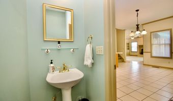 1689 Peppertree Dr, Alcoa, TN 37701