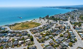 208 Valencia Ave, Aptos, CA 95003