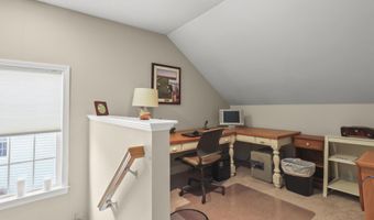 2 Amberwood Ct 2, Bourne, MA 02532