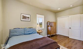 17 Patriot Dr, Cody, WY 82414