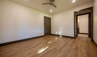 1533 Red Bud Ln, McAlester, OK 74501