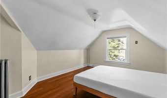 18 Rhode Island Ave 3, Newport, RI 02840