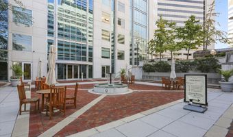 7420 WESTLAKE Ter 304, Bethesda, MD 20817