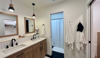 30 Shakespeare Dr, Bella Vista, AR 72714