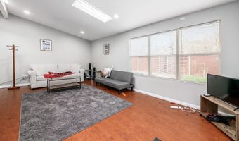 1810 Ashland Ave, Columbus, OH 43212