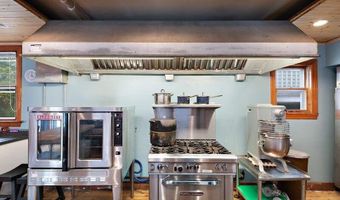 192 Northport Ave, Belfast, ME 04915