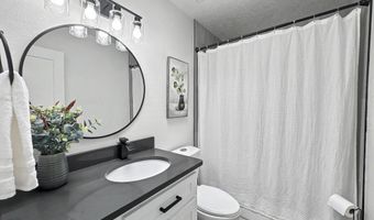 6821 Keeling St NW, Albuquerque, NM 87120