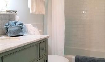 97 Narragansett Ave C3, Newport, RI 02840