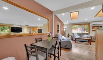 86680 TERRITORIAL Hwy, Veneta, OR 97487