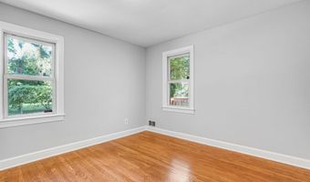 8230 GREGORY Dr, Alexandria, VA 22309