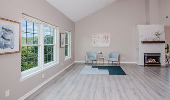 1892 Lindsay Ln, Ann Arbor, MI 48104