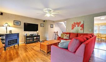 200 Heroux Blvd 805, Cumberland, RI 02864