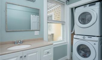 29 Anthony St, Newport, RI 02840