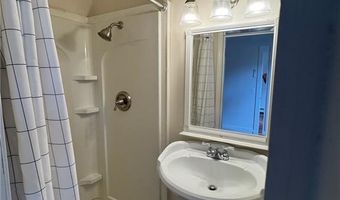 38 Freebody St 208, Newport, RI 02840