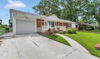 4359 Mohegan Dr, Affton, MO 63123