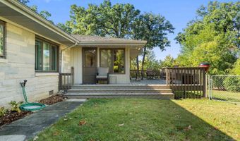 200 N Forest Ct, Addison, IL 60101