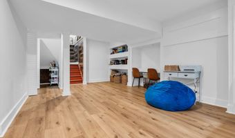 20 Hannah Lee Rd, Barnegat, NJ 08005