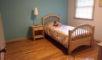 3531 Windemere Dr, Ann Arbor, MI 48105