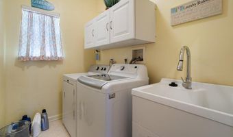 24 POND VIEW Cir, Barnegat, NJ 08005