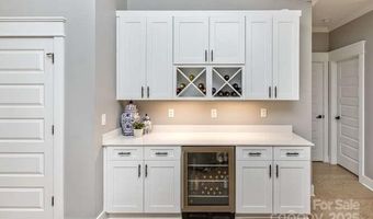 207 Weybridge Dr, Arden, NC 28704