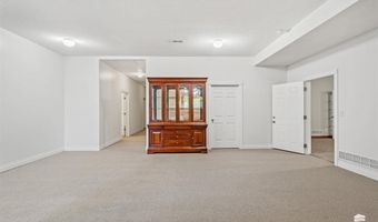 2448 Haven Dr, Abilene, KS 67410
