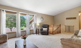 1443 Mckinley Ct, Anoka, MN 55303