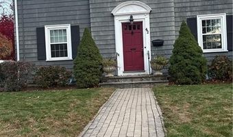 42 Pelham Pkwy, North Providence, RI 02911