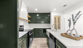 810 NE 6th St, Andrews, TX 79714