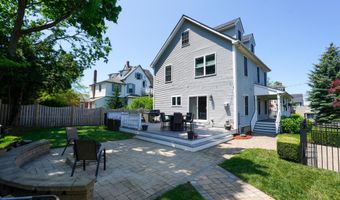 88 3rd Ave, Atlantic Highlands, NJ 07716
